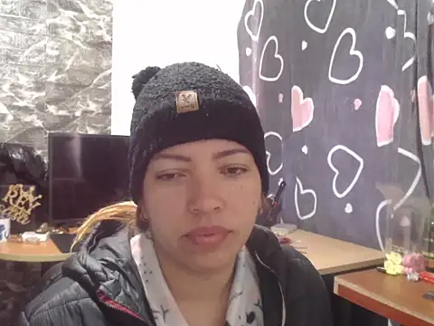 MISSLAUR4 online show from September 30, 7:30 pm