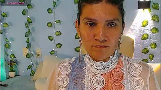 Snapshot of venus_swet_ chatting on October 19, 1:18 am venus swet  online show from October 19, 1:18 am