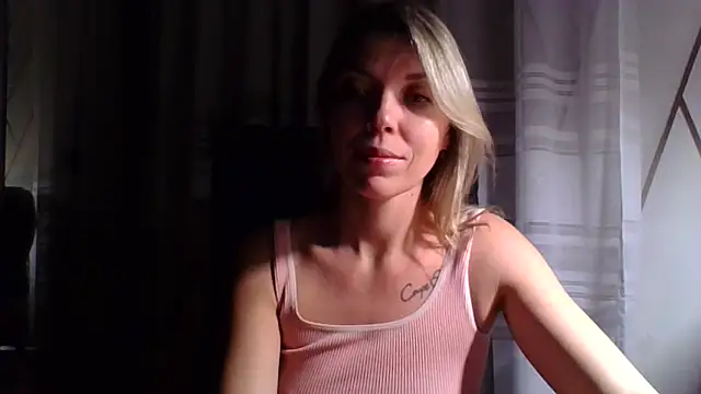 VelvetLove287 online show from February 15, 8:19 pm