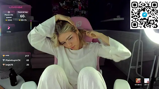 Anna Robinson online show from April 7, 6:04 am