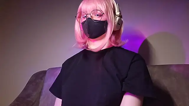 DanaWard online show from April 16, 10:01 pm