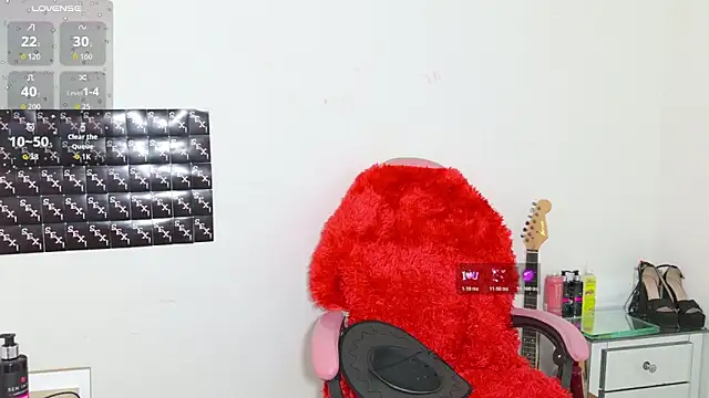 RoxaneEvans  online show from November 8, 8:47 pm