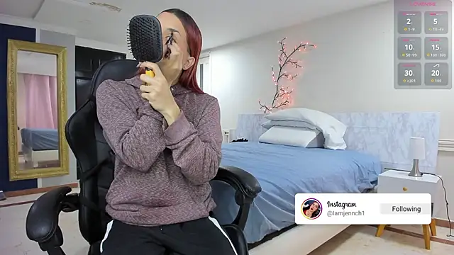 charolbruce 1 online show from March 11, 12:31 pm