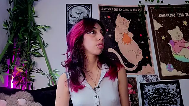 Nyx nayla online show from May 4, 10:24 pm