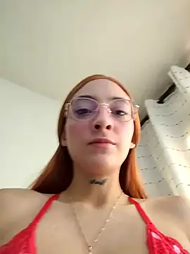 Snapshot of Dani-peggin chatting on September 13, 12:24 pm Dani-peggin online show from September 13, 12:24 pm