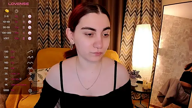 hannacheekss  online show from February 17, 2:00 am