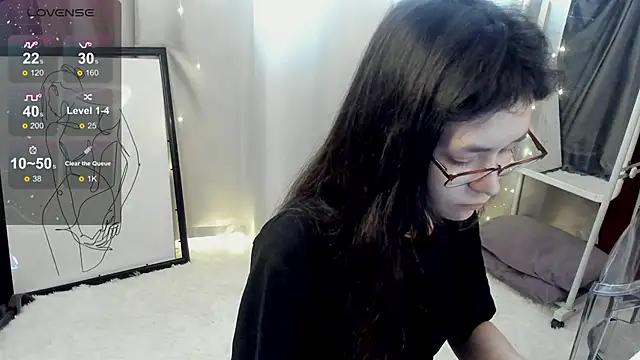 Emily Strikeee online show from March 22, 4:29 am