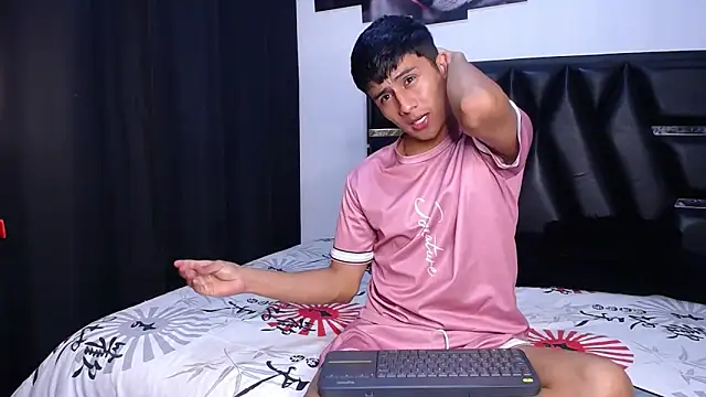 Fernandoo Oficial online show from April 22, 9:01 pm