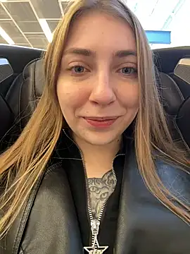 Sunny   Bunny online show from December 2, 10:17 am