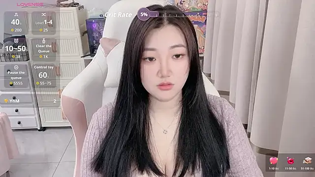 Stars Elyn online show from April 19, 12:49 pm