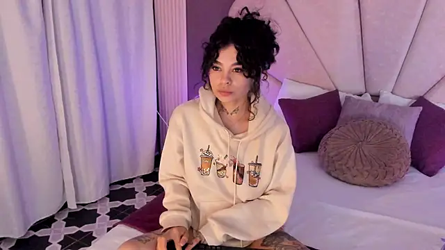 KatherineGomez online show from April 15, 3:07 am