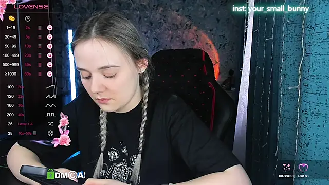 Your small bunny online show from September 17, 3:37 am