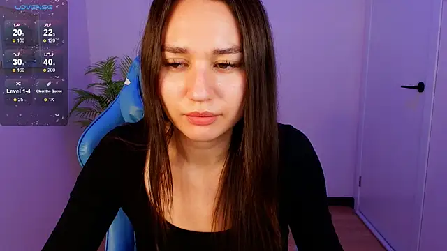 margeriTirell online show from October 13, 7:11 am