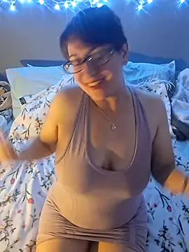 MsPink Flamingtoes544 online show from May 2, 11:02 am
