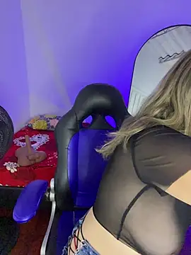 Ashly Blonde online show from July 21, 6:25 am