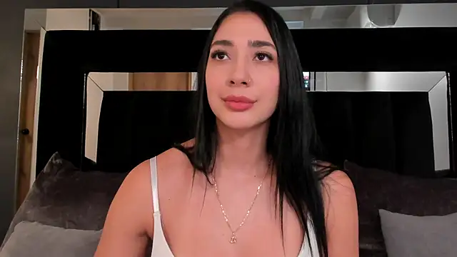 julieta jewel online show from September 21, 2:05 pm