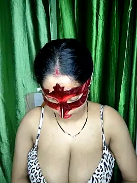 big tits-queen online show from February 28, 5:23 pm