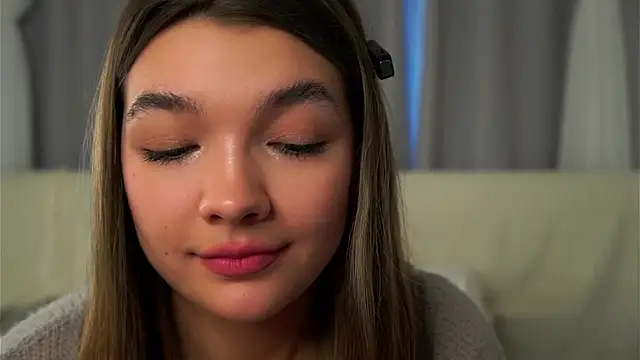 VeronaAppleberry online show from September 16, 11:07 am