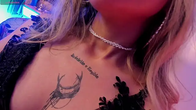 delilah fix online show from October 22, 8:58 pm