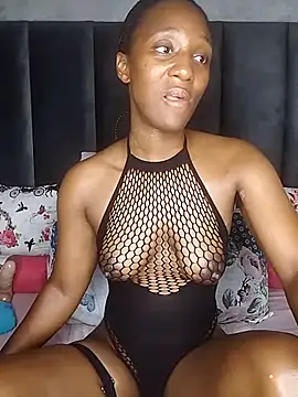 Lucy Blacksilk online show from February 2, 10:20 pm