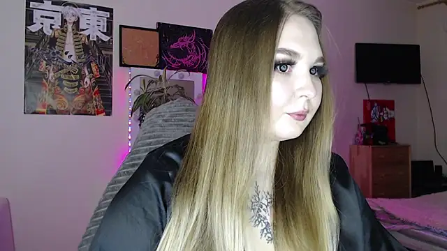 Greeenfriends6969 online show from November 9, 8:38 pm