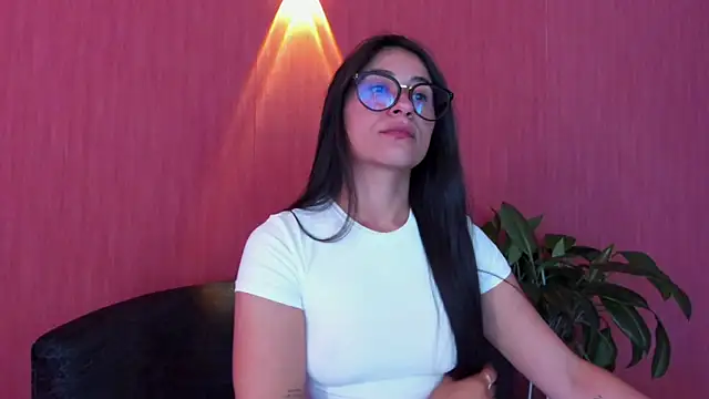 ChloeTurner  online show from February 14, 8:44 pm