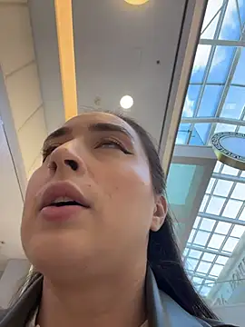 Holly Play online show from October 18, 10:07 am