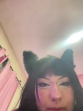 belletotosa online show from May 17, 1:16 am