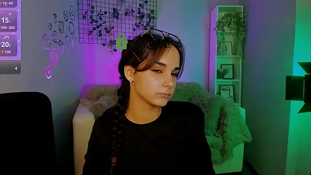 Snapshot of daisy_candy chatting on October 1, 8:36 pm daisy candy online show from October 1, 8:36 pm