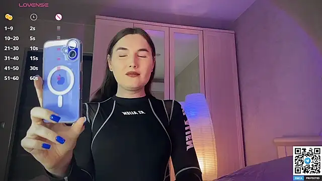 Maria Bowie online show from March 25, 7:55 am