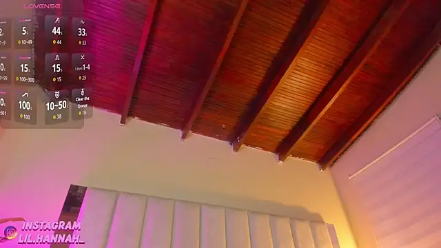 Snapshot of lil_hanna18 chatting on September 20, 8:40 pm lil hanna18 online show from September 20, 8:40 pm