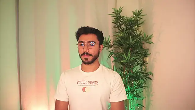 dam0n fr0st online show from December 4, 9:37 pm