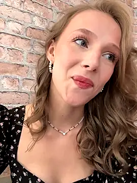 CaseyStar online show from September 27, 1:18 pm