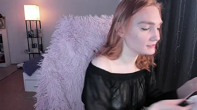 ReddHotPipper online show from February 22, 3:40 am