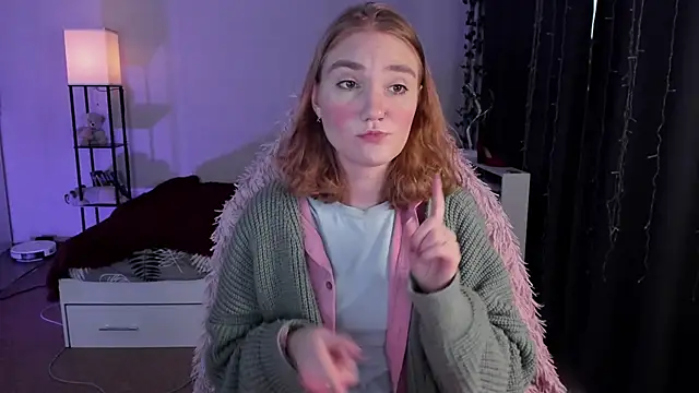 ReddHotPipper online show from November 5, 3:12 am