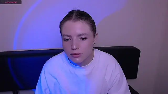 MissOliviaa  online show from November 1, 8:29 am