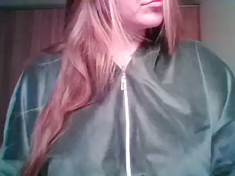 Evasapples online show from October 1, 9:09 pm