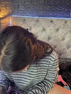 Paloma  LS online show from April 5, 2:27 pm