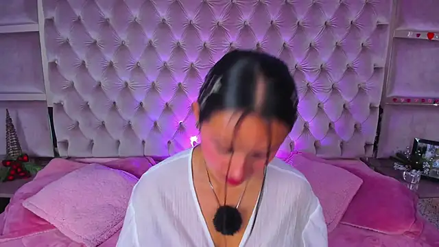 Harii 02 online show from December 3, 8:44 pm