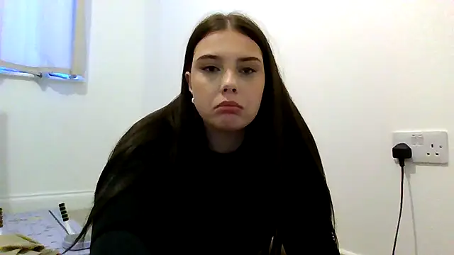 Krystal Tx online show from April 8, 6:43 pm