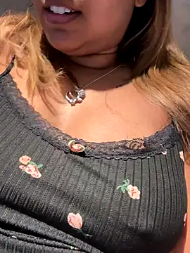 TEMPTING-TAMMY online show from September 9, 5:18 am