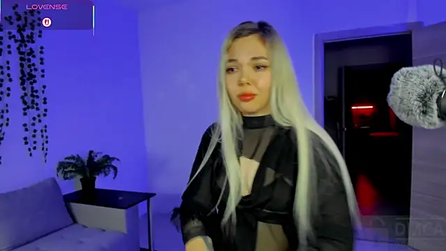 whoa-hoa-hoa-hoa-hoa online show from November 16, 7:14 pm