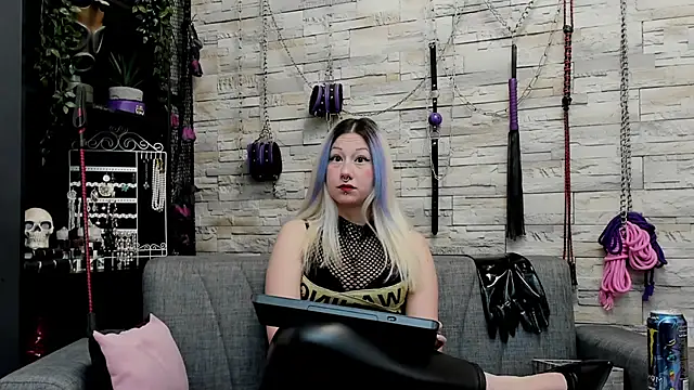 CruelMistress online show from January 14, 1:54 am