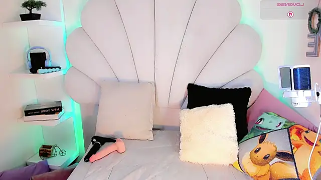 ValentinaMarinn online show from April 14, 9:59 pm