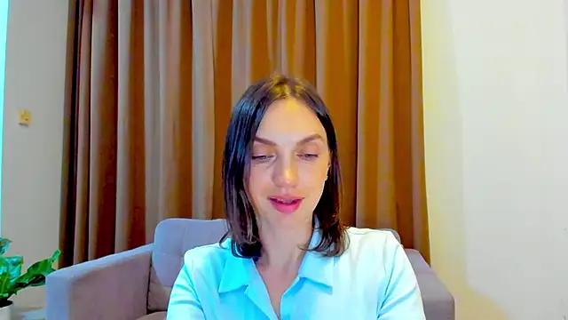 LovelyeeMia online show from October 22, 10:53 am