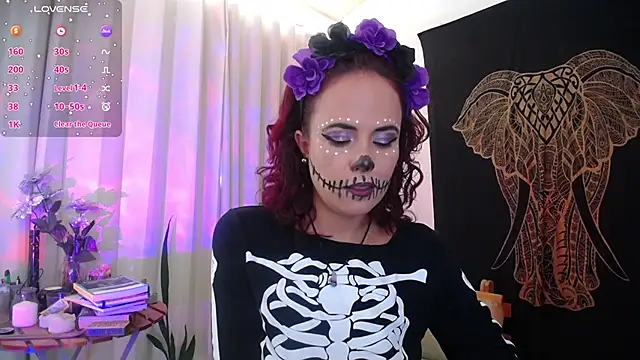 AmaRiv online show from October 31, 6:01 pm