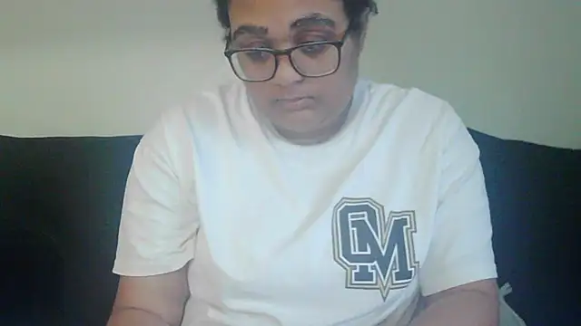 vanilla chocolate23 online show from January 17, 9:39 am