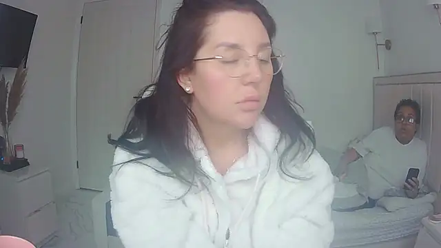 vanilla chocolate23 online show from April 15, 9:21 am