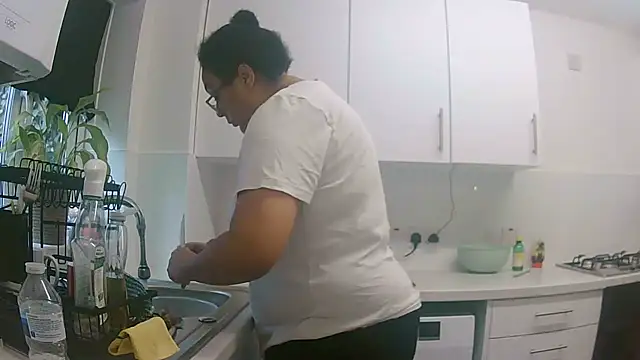 vanilla chocolate23 online show from January 18, 9:49 am