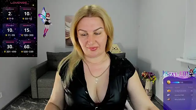Lili Crossi online show from June 5, 6:52 am